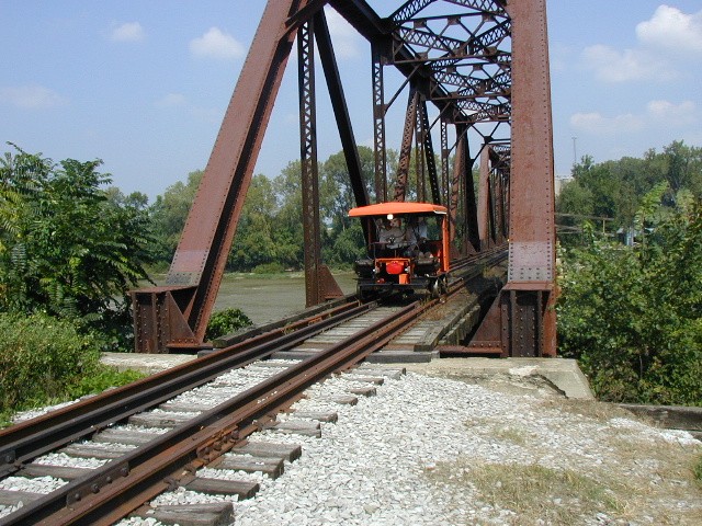 More folks enjoying a ride